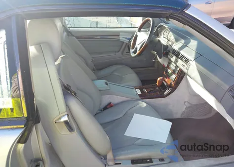 2000 Mercedes-Benz Sl 500 z USA, uszkodzony, nr VIN WDBFA68F2YF190510